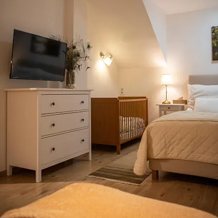 Marilla Apartman Tata